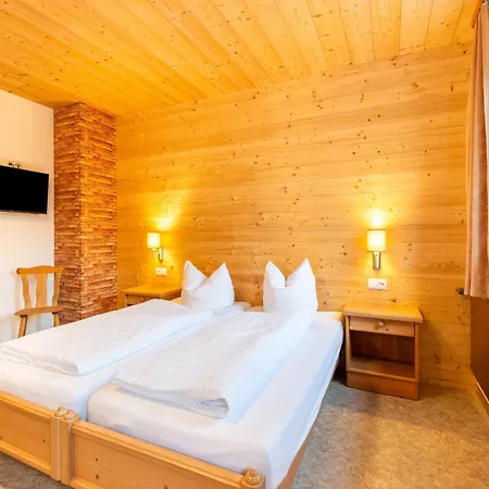 House In Near Zillertal Slopes فغن